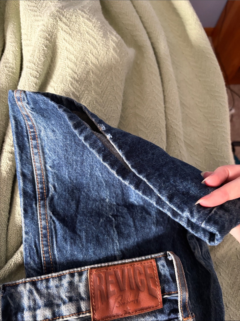 Revice Low Rise Victoria Jeans - Picture 5 of 9